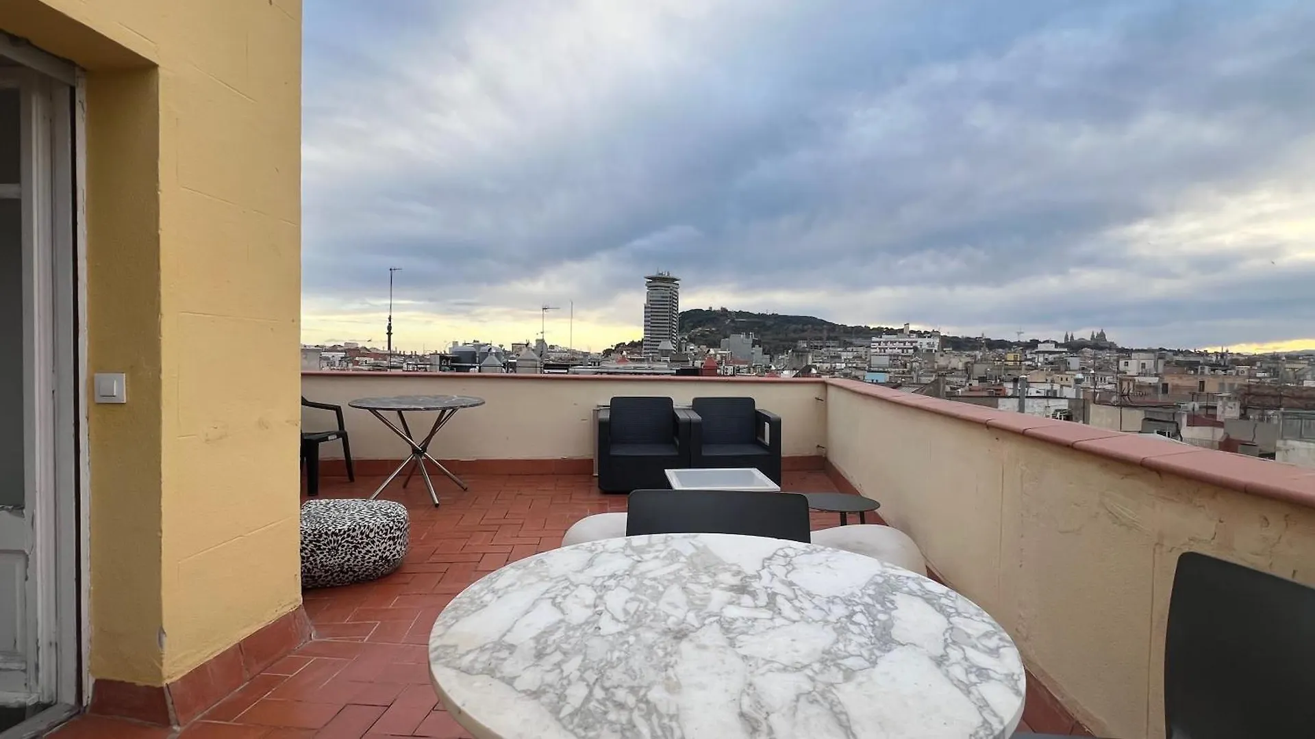 Top Studio With Terrace Barcelona 0*,